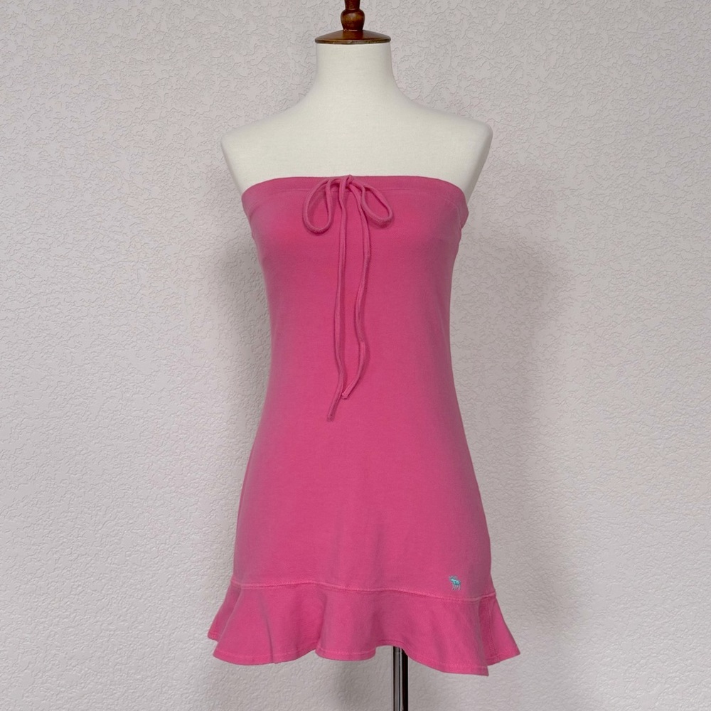 Abercrombie kids hot pink pique knit strapless top with ruffle bottom